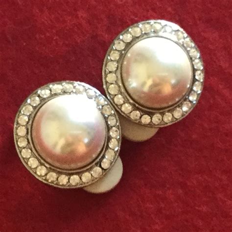 Vintage Faux Pearl Clip On Earrings 